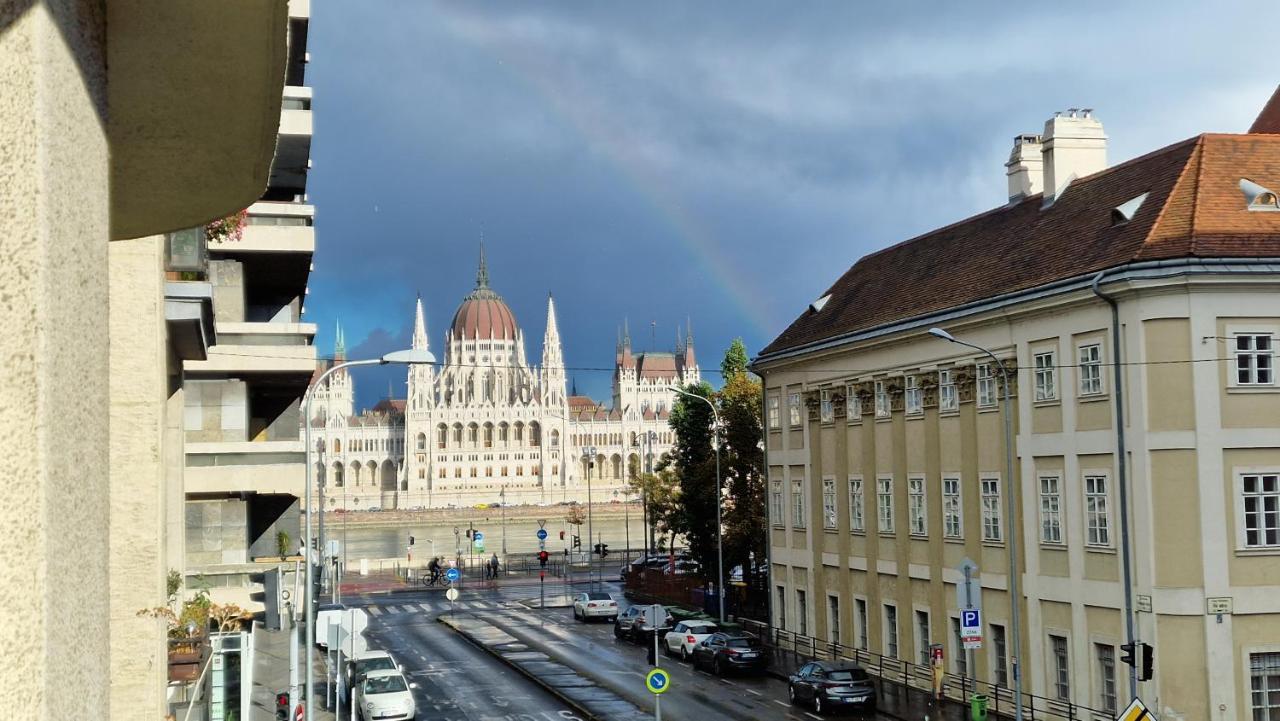 Parliament View Apartment Budapest Exterior foto