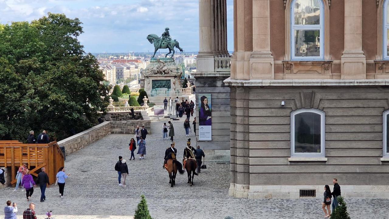 Parliament View Apartment Budapest Exterior foto